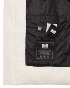 Weekend Offender Amsterdam Down Jacket Winter White 17 Weekend Offender Amsterdam Down Jacket Winter White -Clothing Shop JKAW23 13 AMSTERDAM WINTER WHITE 5364