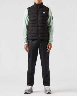 Weekend Offender Gacha Padded Gilet Black -Clothing Shop JKAW2306 GACHA BLACK 0677 MODEL