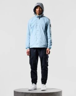 Weekend Offender Saunders Parachute Jacket Winter Sky/Blue House Check -Clothing Shop JKAW2310 SAUNDERS WINTER SKY BLUE CHECK 1708 MODEL