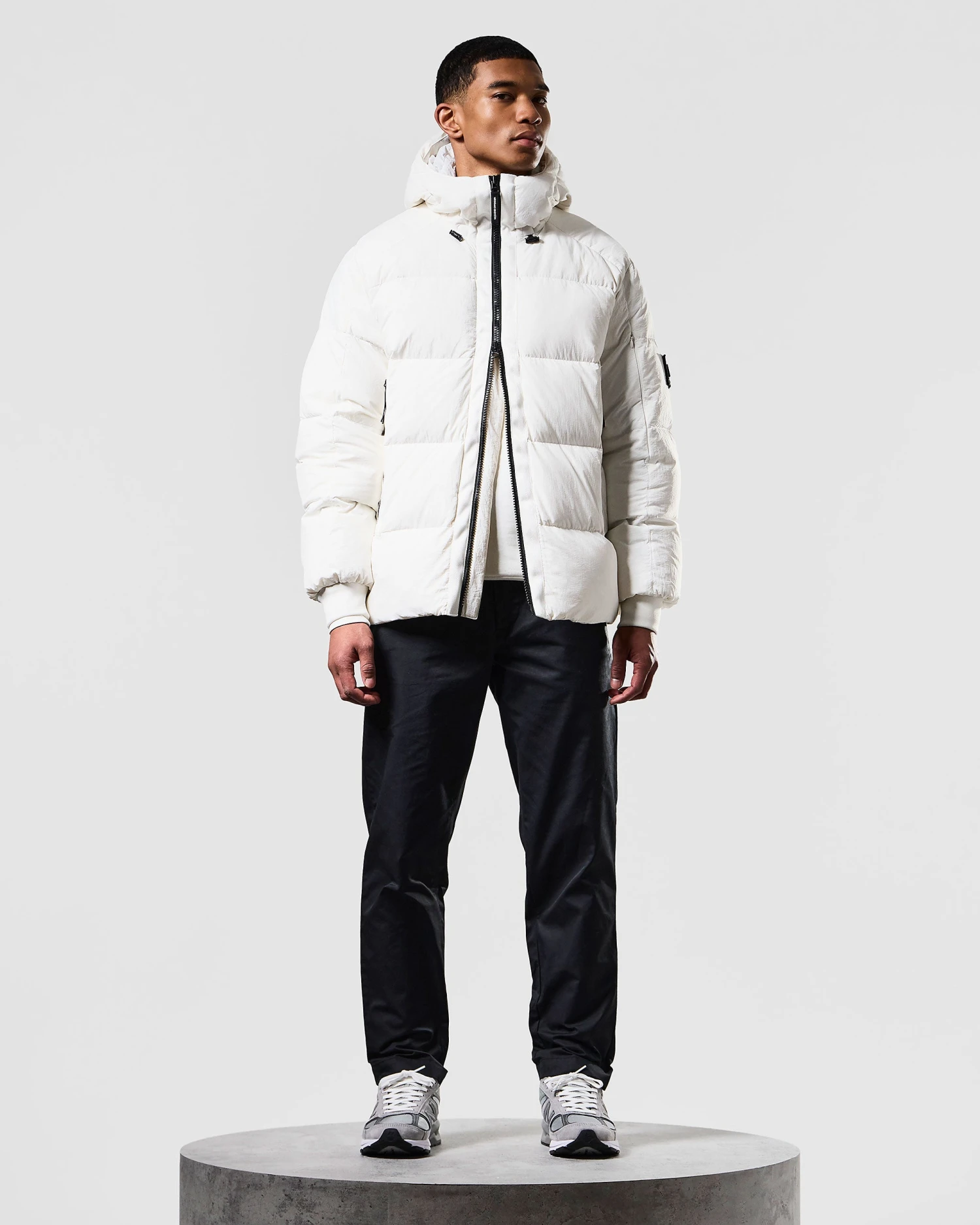 Weekend Offender Amsterdam Down Jacket Winter White 3 Weekend Offender Amsterdam Down Jacket Winter White - Image 3