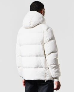 Weekend Offender Amsterdam Down Jacket Winter White 13 Weekend Offender Amsterdam Down Jacket Winter White -Clothing Shop JKAW2313 AMSTERDAM WINTER WHITE 1669 MODELcopy