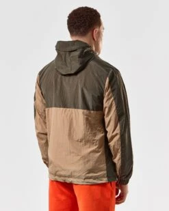 Weekend Offender Parissa Windbreaker Jacket Castle Green 10 Weekend Offender Parissa Windbreaker Jacket Castle Green -Clothing Shop JKSS2412 PARISSA CASTLE GREEN 4819 MODEL