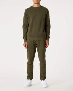 Weekend Offender Jakarta Jogger Pants Dark Green -Clothing Shop JPAW22 01 JAKARTA AW22 DARK GREEN MODEL 4225