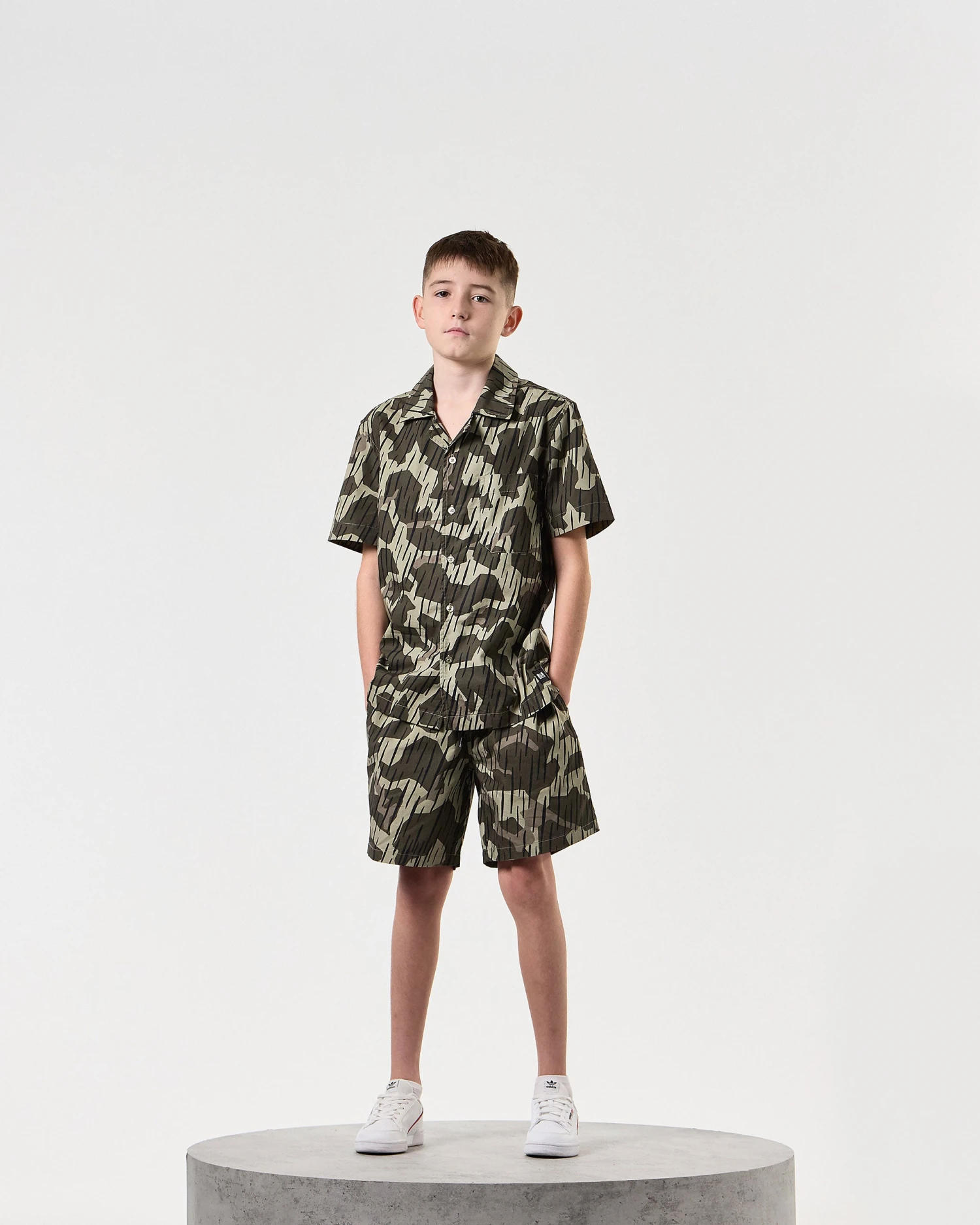 Weekend Offender Kids Monuriki Camo Shirt Castle Green Rain Camo 2 Weekend Offender Kids Monuriki Camo Shirt Castle Green Rain Camo - Image 2