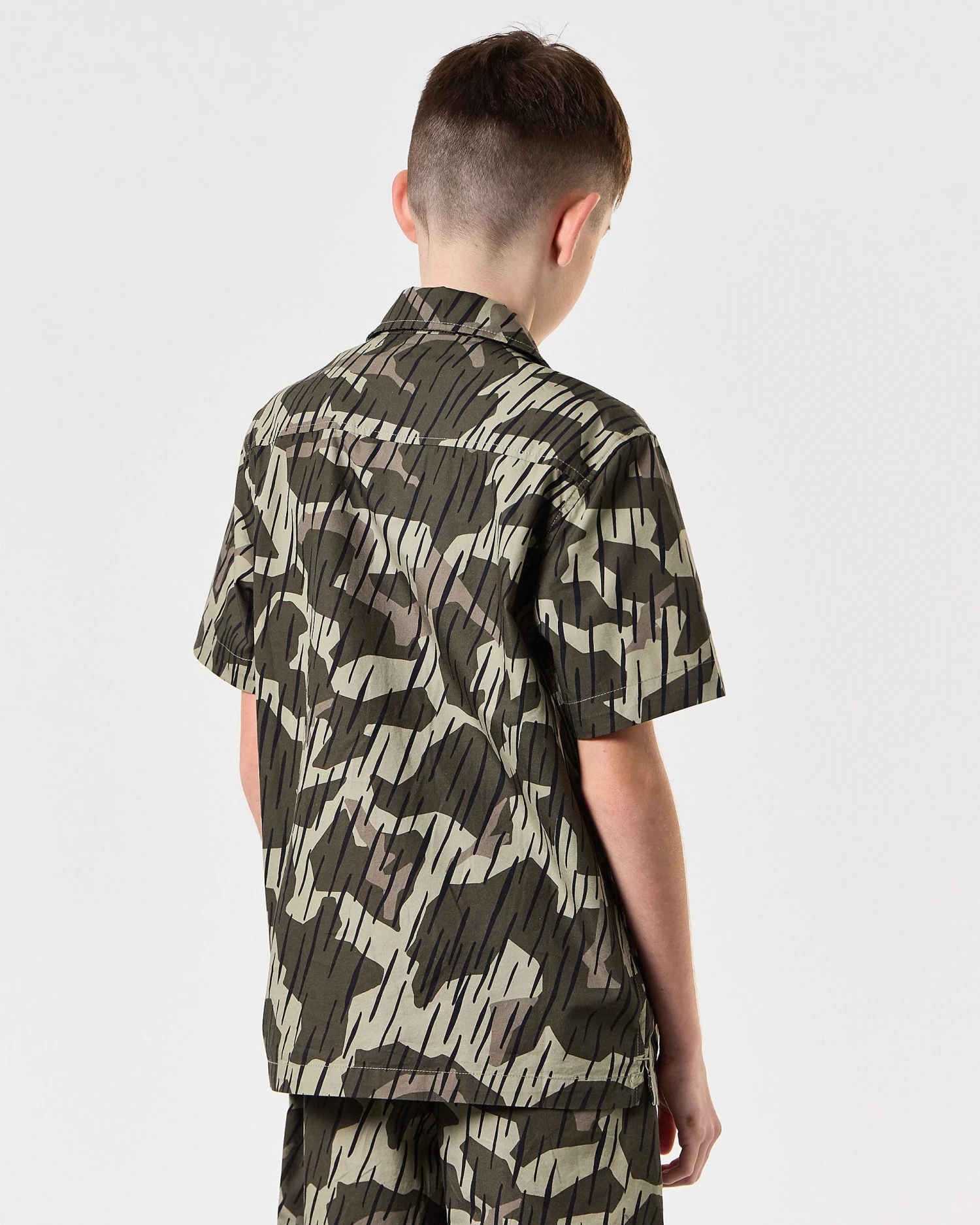 Weekend Offender Kids Monuriki Camo Shirt Castle Green Rain Camo 4 Weekend Offender Kids Monuriki Camo Shirt Castle Green Rain Camo - Image 4