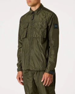 Weekend Offender Shoemaker Avenue Over-Shirt Dark Green 11 Weekend Offender Shoemaker Avenue Over-Shirt Dark Green -Clothing Shop OSAW22 03 SHOEMAKER AV AW22E DARK GREEN MODEL 3965