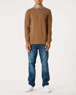 Weekend Offender Tavarez Long Sleeve Polo Shirt Caramel -Clothing Shop POAW22 TAVAREZ AW22 CARAMEL MODEL 4126