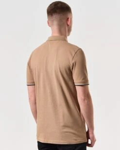 Weekend Offender Sakai Polo Shirt Cognac Brown 10 Weekend Offender Sakai Polo Shirt Cognac Brown -Clothing Shop POSS2406 SAKAI COGNAC 6294 MODEL