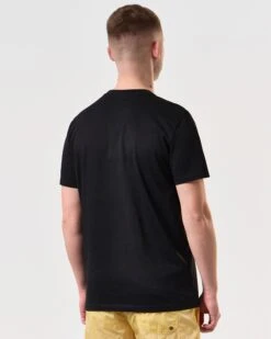 Weekend Offender Fumo Graphic T-Shirt Black -Clothing Shop PTSS2409 FUMO BLACK 6262 MODEL