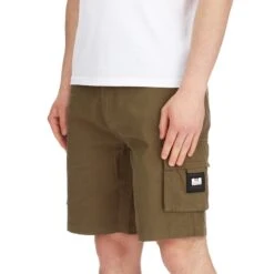 Weekend Offender Mascia Cargo Shorts Conifer 13 Weekend Offender Mascia Cargo Shorts Conifer -Clothing Shop SS21 STSS21 02 MASCIA CONIFER MODEL ANGLE