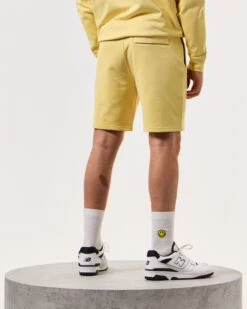 Weekend Offender Hawkins Jogger Shorts Butter Yellow -Clothing Shop STSS2401 HAWKINS BUTTER 5217 MODEL