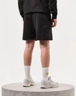 Weekend Offender Caleta Shorts Black -Clothing Shop STSS2422 CALETA BLACK 5934 MODEL