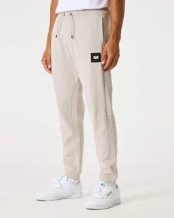 Weekend Offender New York Tracksuit Pumice -Clothing Shop SUAW22 01 NEW YORK PUMICE MODEL 1656