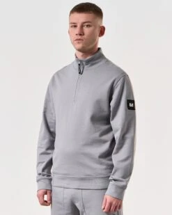 Weekend Offender Kraviz Quarter Zip Sweatshirt Smokey Grey 9 Weekend Offender Kraviz Quarter Zip Sweatshirt Smokey Grey -Clothing Shop SWSS2411 KRAVIZ SMOKEY 6004 MODEL