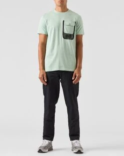 Weekend Offender Lens Mesh Pocket T-Shirt Mint Tea Green -Clothing Shop TSAW2311 LENS MINT TEA 0693 MODEL