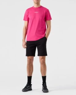 Weekend Offender Millergrove T-Shirt Magenta -Clothing Shop TSSS2306 MILLERGORVE MAGENTA 5609 MODEL