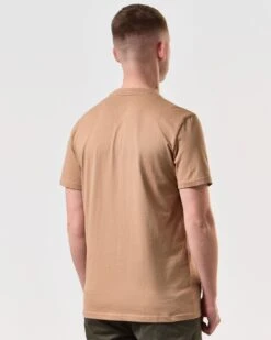 Weekend Offender Cannon Beach T-Shirt Cognac Brown -Clothing Shop TSSS2401 CANNON BEACH COGNAC 6389 MODEL