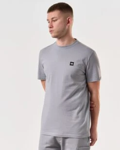 Weekend Offender Cannon Beach T-Shirt Smokey Grey -Clothing Shop TSSS2401 CANNON BEACH SMOKEY 5993 MODEL
