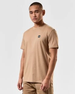 Weekend Offender Garcia T-Shirt Cognac Brown 9 Weekend Offender Garcia T-Shirt Cognac Brown -Clothing Shop TSSS2403 GARCIA COGNAC 3758 MODEL