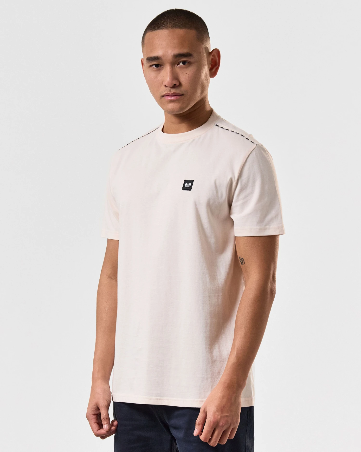 Weekend Offender Manuel T-Shirt Alabaster 3 Weekend Offender Manuel T-Shirt Alabaster - Image 3