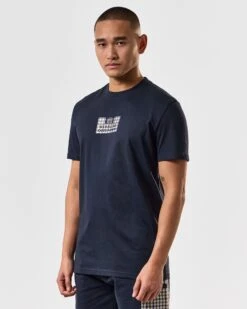Weekend Offender Dygas T-Shirt Navy -Clothing Shop TSSS2406 DYGAS NAVY 4404 MODEL