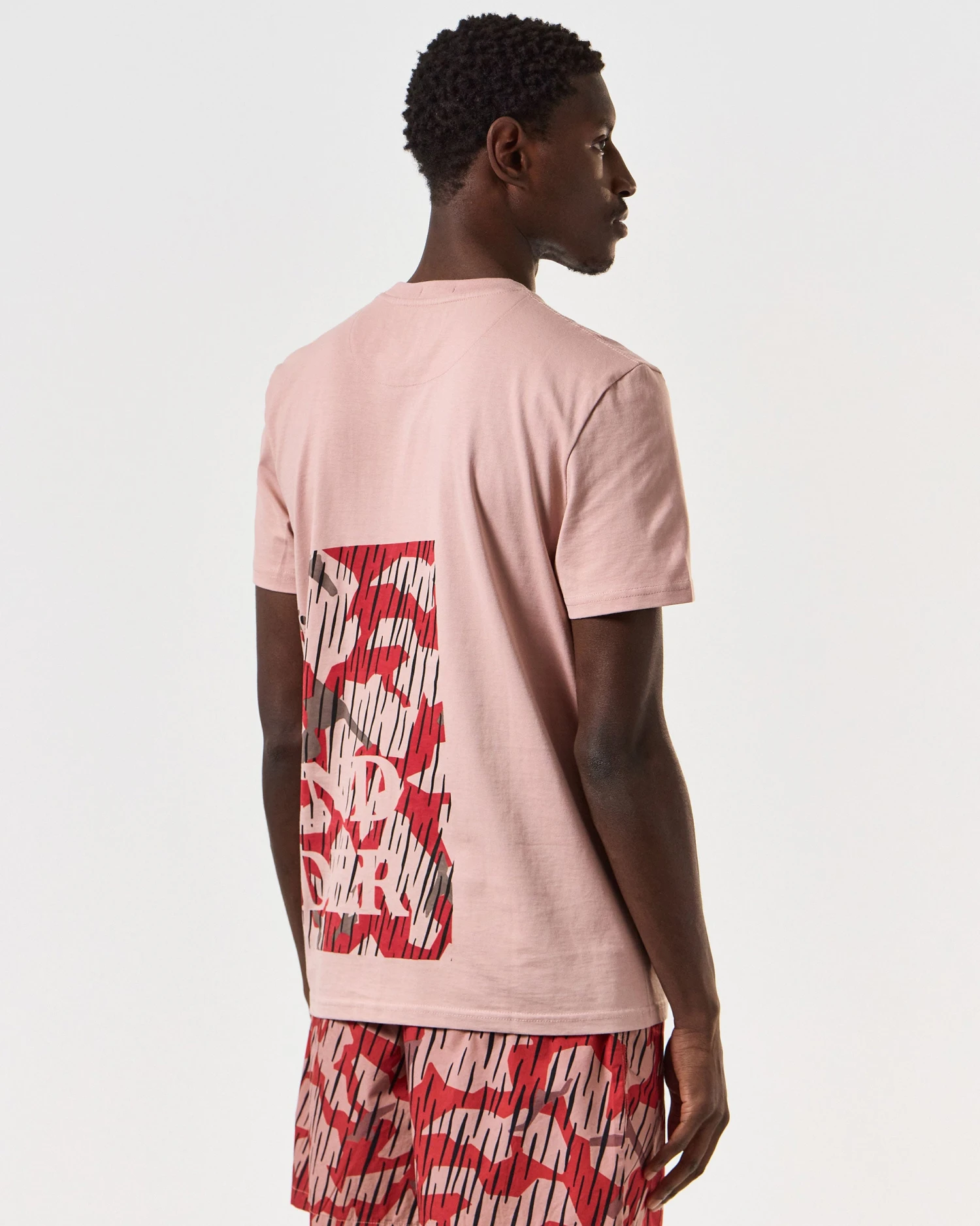 Weekend Offender Noosa T-Shirt Blaze Red Rain Camo 4 Weekend Offender Noosa T-Shirt Blaze Red Rain Camo - Image 4