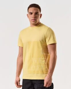 Weekend Offender Ryan T-Shirt Butter Yellow -Clothing Shop TSSS2417 RYAN BUTTER 5225 MODEL