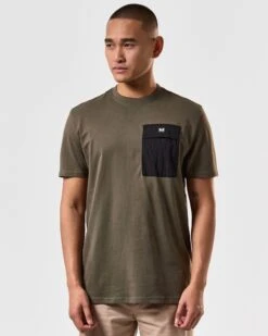 Weekend Offender Stiniva T-Shirt Castle Green -Clothing Shop TSSS2419 STINIVA CASTLE GREEN 4632 MODEL