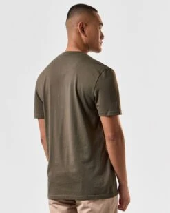 Weekend Offender Stiniva T-Shirt Castle Green -Clothing Shop TSSS2419 STINIVA CASTLE GREEN 4634 MODEL