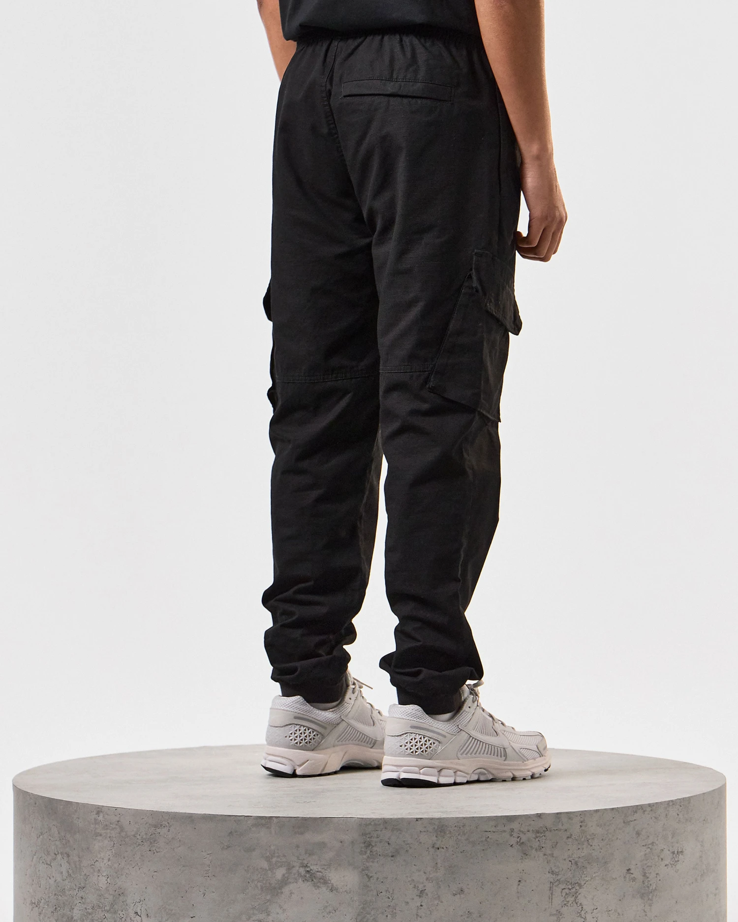 Weekend Offender Pianemo Cargo Pants Black 4 Weekend Offender Pianemo Cargo Pants Black - Image 4